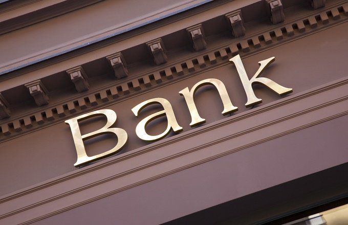 Vətəndaşlar bu halda banklardan təzminat tələb edə bilərlər - VİDEO